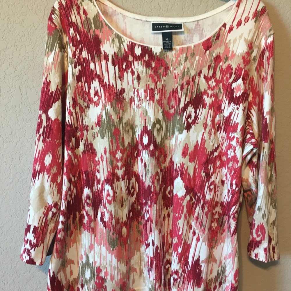 Karen Scott top